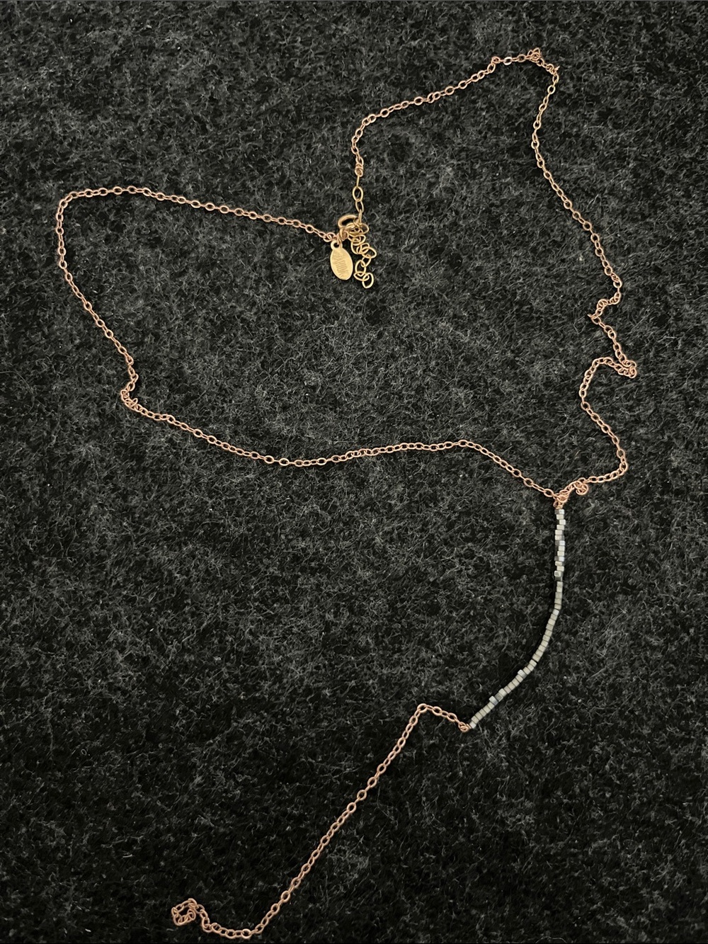 LONG BEADED PENDANT NECKLACE